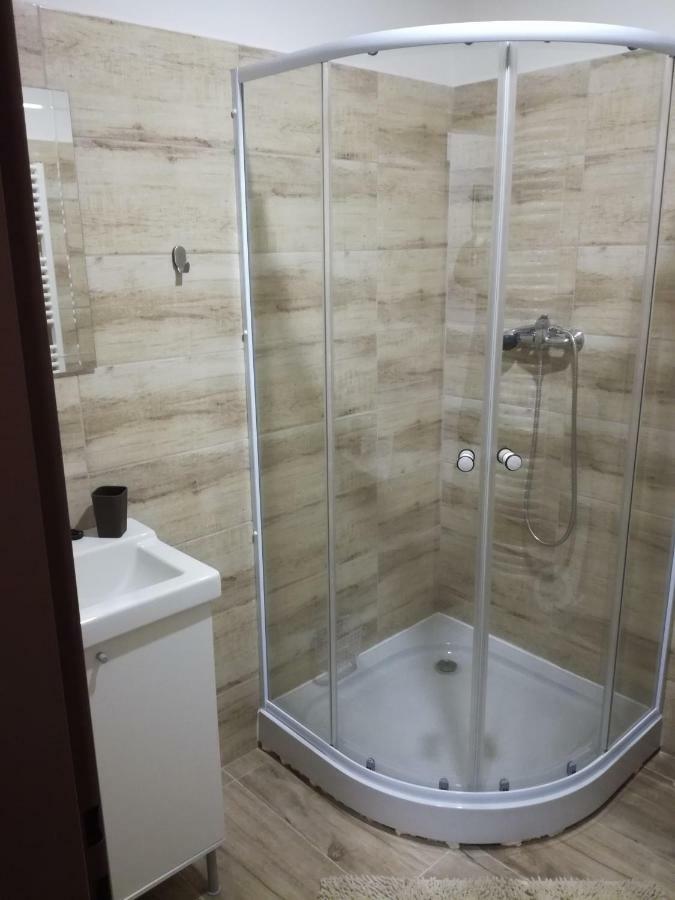 Apartman Prefa Benesov nad Ploucnici المظهر الخارجي الصورة